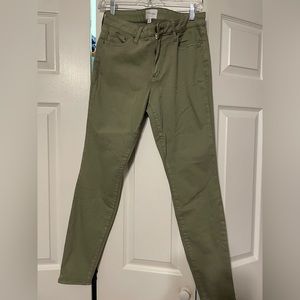 Ritual brand women’s army green skinny jeans. New with pockets! Size 10/30